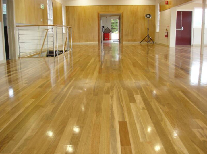 Austimber - timber floor sanding and polishing Northern Beaches, floor coatings and staining, wooden floorboards installation. We GUARANTEE and WARRANTY our work, 20 years experience in the industry and great customer service