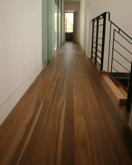 Austimber Floors - quality floor sanding and polishing Northern Beaches, floor coatings and staining, wooden floorboards installation. We GUARANTEE and WARRANTY our work, 20 years experience in the industry and great customer service